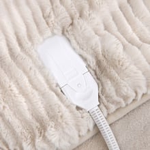 Eyelash Fleece Reversible Heated Throw